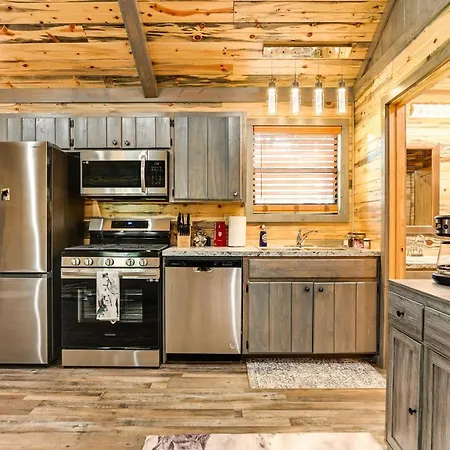 Pet-Friendly Broken Bow Cabin Near Lukfata Creek! Exterior photo