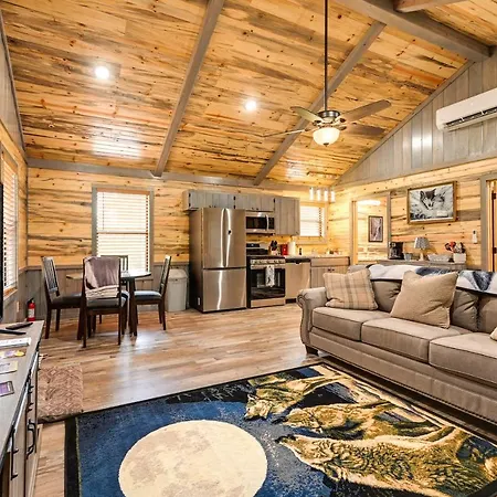 Pet-Friendly Broken Bow Cabin Near Lukfata Creek! Exterior photo