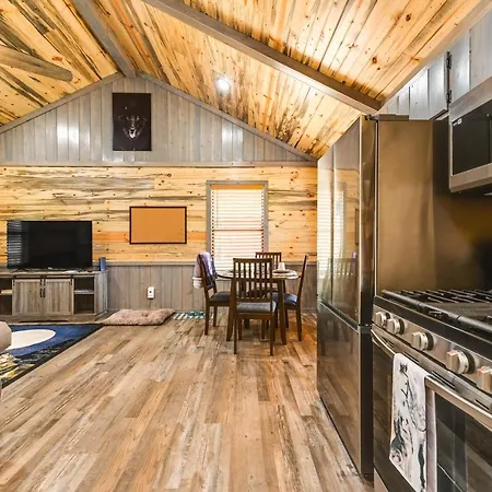 Pet-Friendly Broken Bow Cabin Near Lukfata Creek! Exterior photo