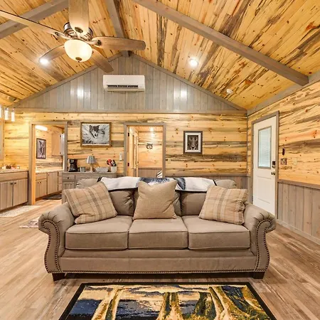Pet-Friendly Broken Bow Cabin Near Lukfata Creek! Exterior photo