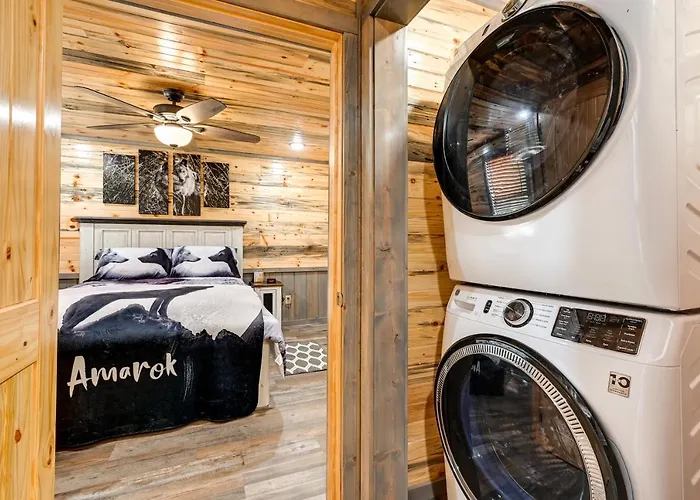 Pet-Friendly Broken Bow Cabin Near Lukfata Creek!